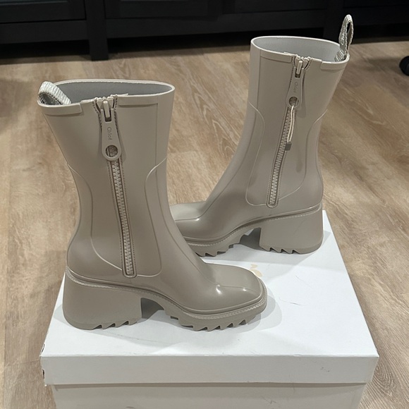 Chloe Shoes - Chloe Women's Taupe Rain Boots
